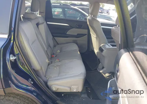 2015 Toyota Highlander Le Plus V6 из США, поврежденный, VIN 5TDBKRFH3FS184070